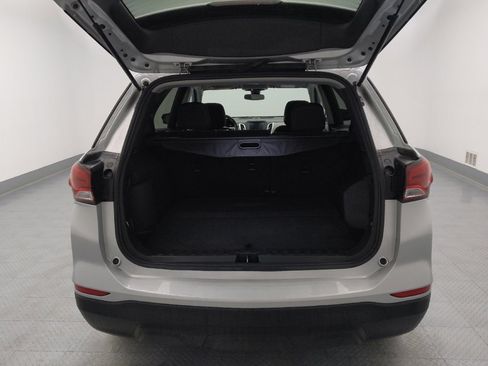 Used 2022 Chevrolet Equinox LS w/ LS Convenience Package image 29