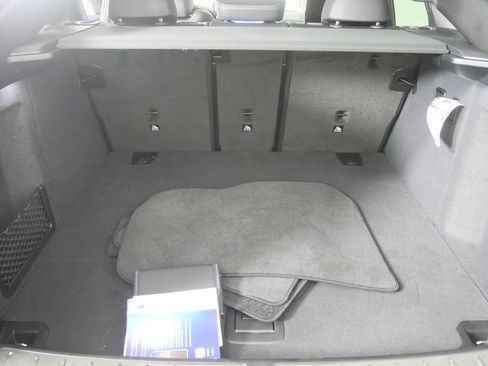 Used 2024 BMW X4 xDrive30i image 17