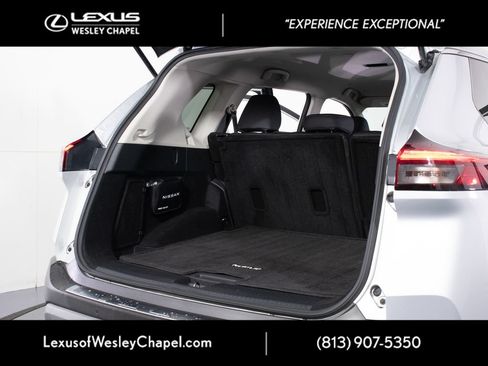 Used 2023 Nissan Rogue SV FWD image 6