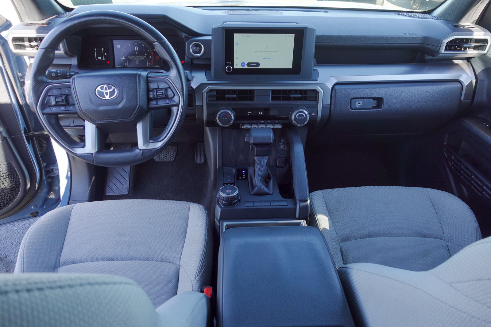 Used 2025 Toyota 4Runner SR5 AWD/4WD image 10