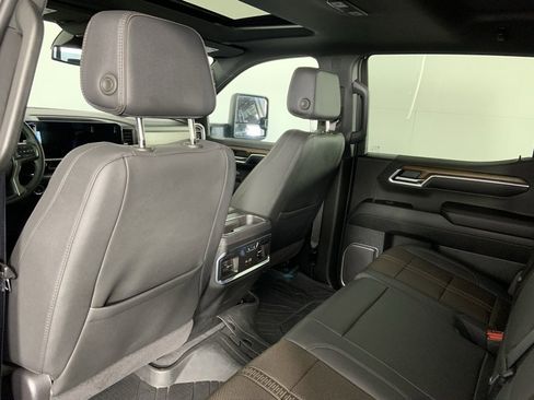 Used 2025 Chevrolet Silverado 1500 High Country w/ High Country Premium Package image 31