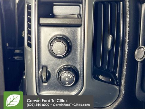 Used 2017 Chevrolet Silverado 1500 LT w/ All Star Edition image 19