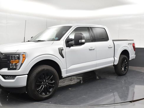 Used 2022 Ford F150 XLT w/ Equipment Group 302A High AWD/4WD image 14