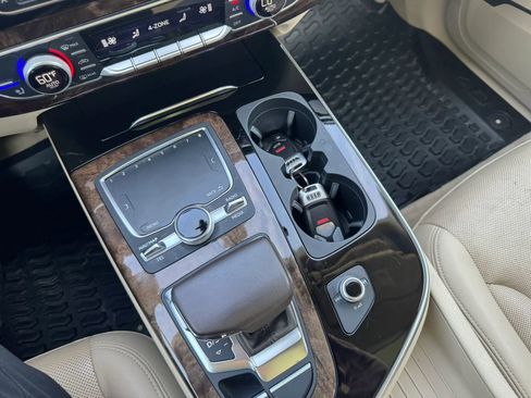 Used 2018 Audi Q7 3.0T Prestige w/ Prestige Package AWD/4WD image 18