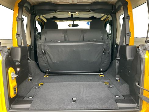 Used 2020 Jeep Wrangler Sport image 32