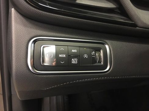 Used 2025 Buick Enclave Sport Touring image 34