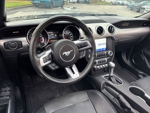 Used 2020 Ford Mustang Premium image 11