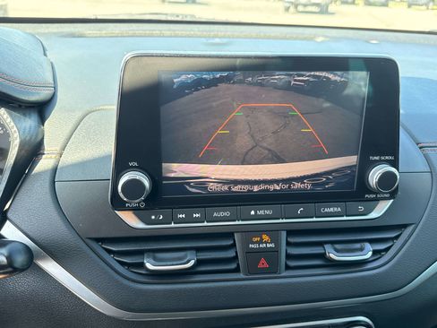 Used 2020 Nissan Altima 2.0 SR FWD image 22