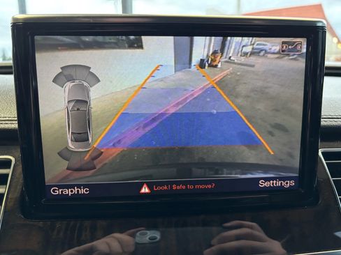 Used 2014 Audi A8 L 3.0T image 19