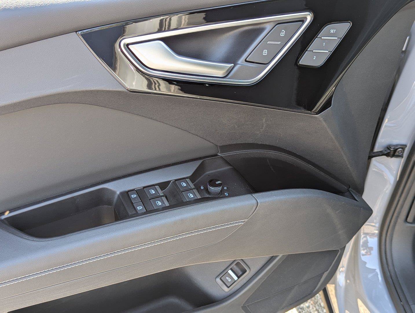 Used 2023 Audi Q4 e-tron Premium Plus AWD/4WD image 11