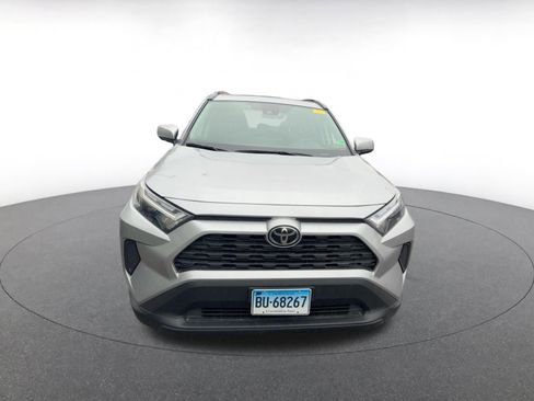Used 2025 Toyota RAV4 XLE image 2