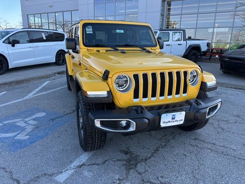 Used 2021 Jeep Wrangler Unlimited Sahara image 8