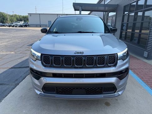 Used 2023 Jeep Compass High Altitude AWD/4WD image 2