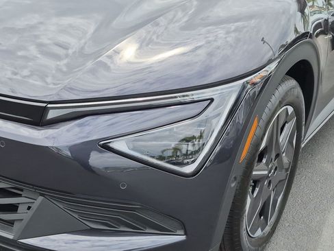 Used 2025 Kia EV6 Light w/ Light LR Technology Package RWD image 6