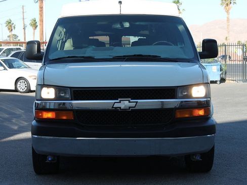 Used 2006 Chevrolet Express 1500 RWD image 3