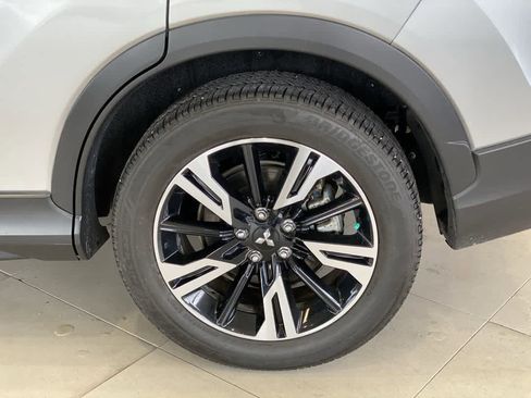 Used 2024 Mitsubishi Eclipse Cross SE image 13