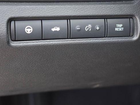Used 2025 Nissan Altima 2.5 SL FWD image 24