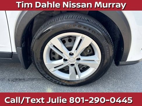 Used 2024 Nissan Kicks S FWD image 11
