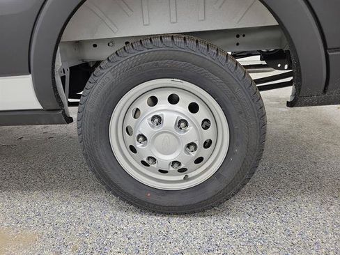 New 2026 Ford Transit 250 148 Medium Roof RWD image 5