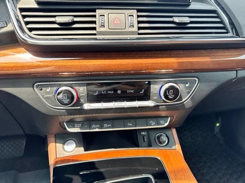 Certified 2023 Audi Q5 2.0T Premium Plus w/ Premium Plus Package AWD/4WD image 40
