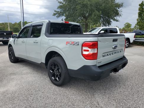 Used 2022 Ford Maverick Lariat w/ Lariat Luxury Package image 5