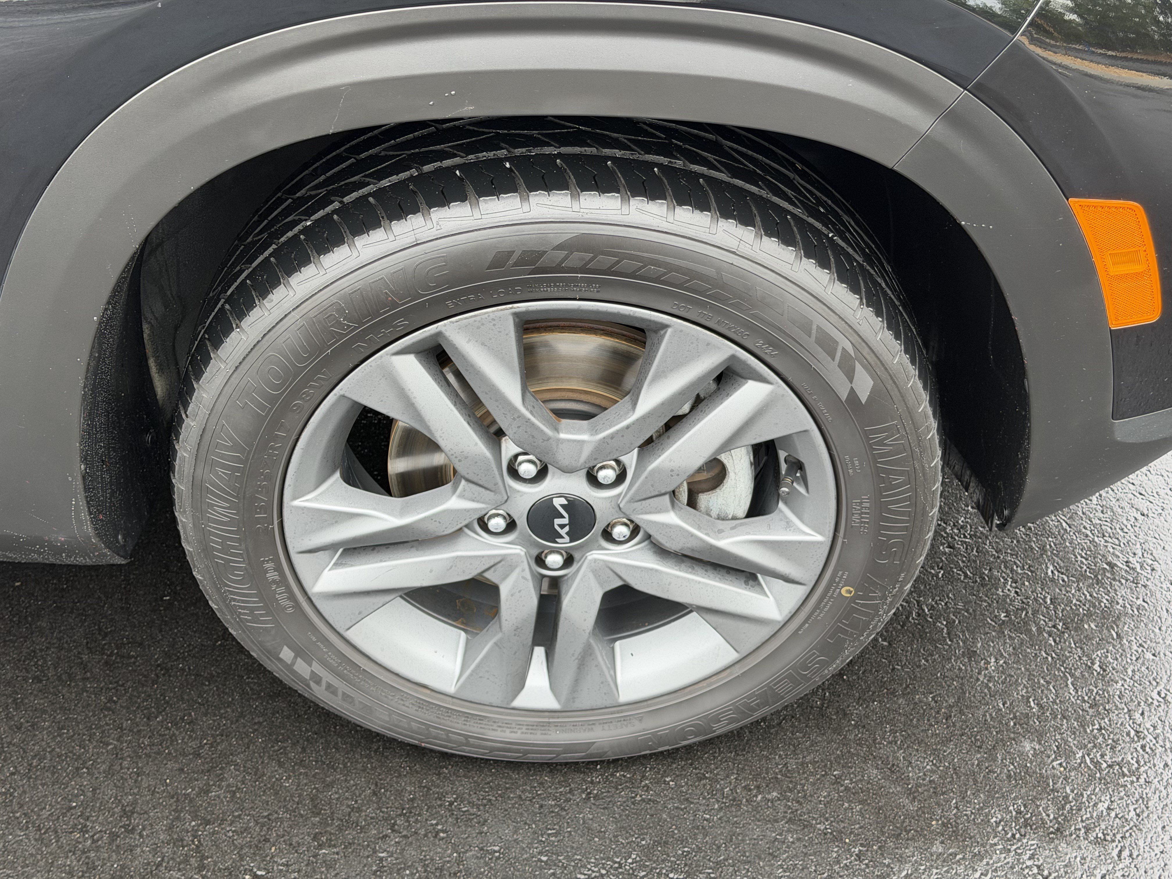 Used 2023 Kia Seltos LX AWD/4WD image 12