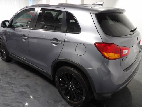 Used 2017 Mitsubishi Outlander Sport SE image 6