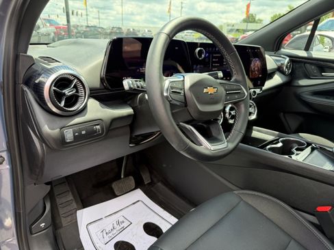 Used 2024 Chevrolet Blazer EV LT AWD/4WD image 18