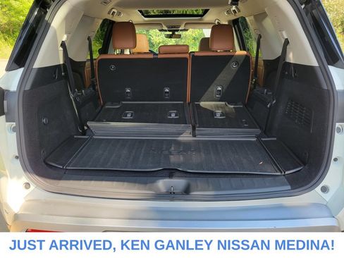 Certified 2024 Nissan Pathfinder Platinum w/ Cargo Package AWD/4WD image 20