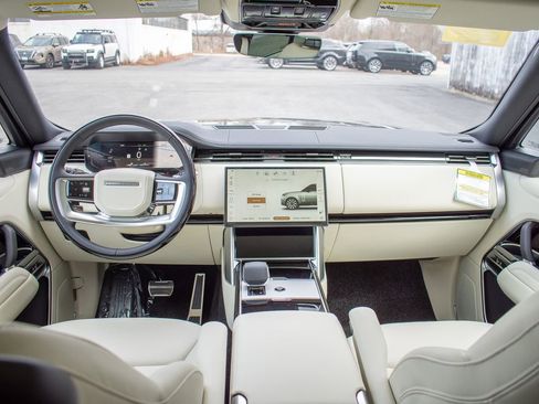 New 2026 Land Rover Range Rover SE AWD/4WD image 17