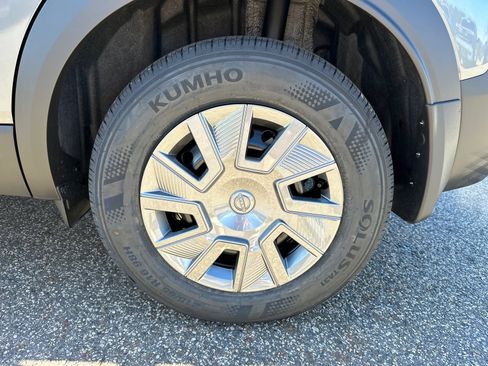 New 2026 Nissan Kicks S w/ Charging Package image 19