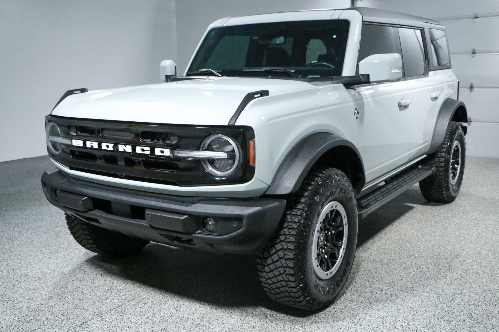 Used 2021 Ford Bronco Outer Banks w/ Sasquatch Package AWD/4WD image 30