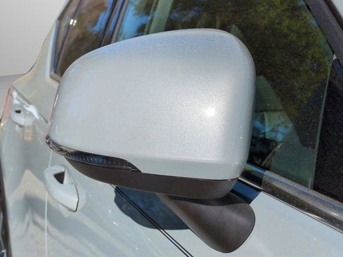 New 2025 Volvo XC40 B5 Core w/ Protection Package Premier image 27