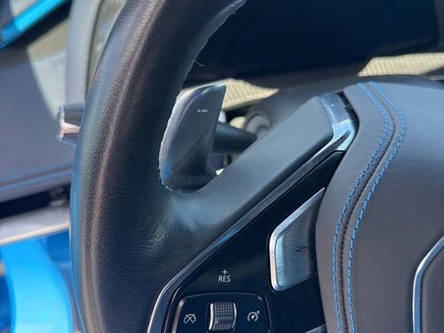 Used 2021 Chevrolet Corvette Stingray Premium Cpe w/ Z51 Performance Package RWD image 17