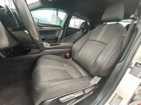 Used 2017 Honda Civic Sport image 10