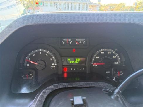 Used 2014 Ford E-150 and Econoline 150 w/ Power Group image 36
