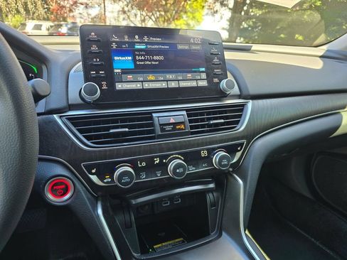 Used 2021 Honda Accord EX image 17