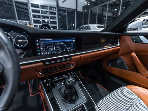 Used 2023 Porsche 911 Sport Classic RWD image 16