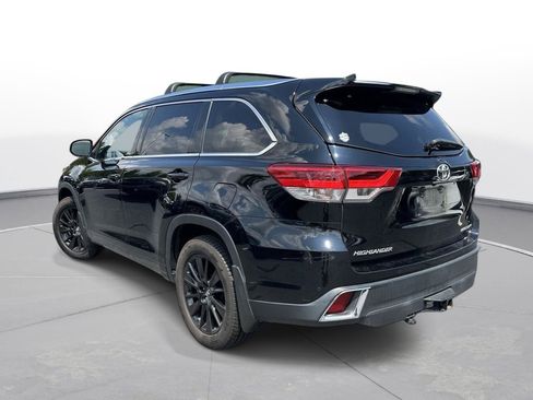 Used 2018 Toyota Highlander Limited Platinum AWD/4WD image 8