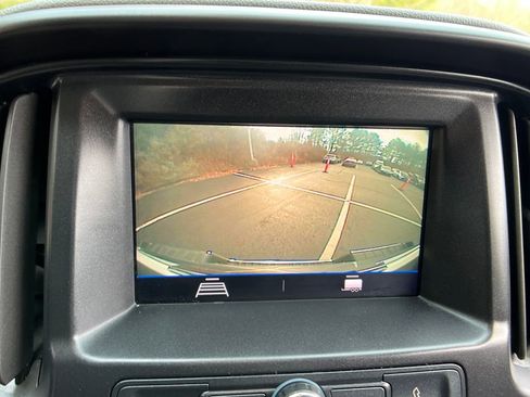 Used 2020 Chevrolet Colorado W/T image 18