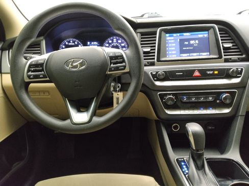 Used 2019 Hyundai Sonata SE image 22