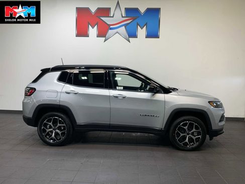 New 2026 Jeep Compass Limited image 1