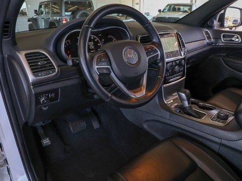 Used 2022 Jeep Grand Cherokee Limited AWD/4WD image 11