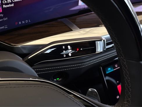 New 2026 Cadillac Escalade Platinum Sport AWD/4WD image 31