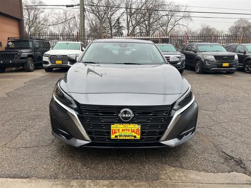 Used 2023 Nissan Altima 2.5 S image 13