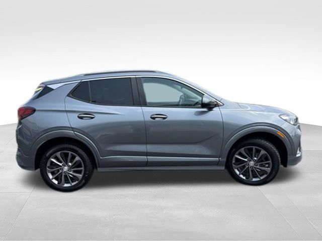 Certified 2021 Buick Encore GX Select w/ Sport Touring Package AWD/4WD image 6