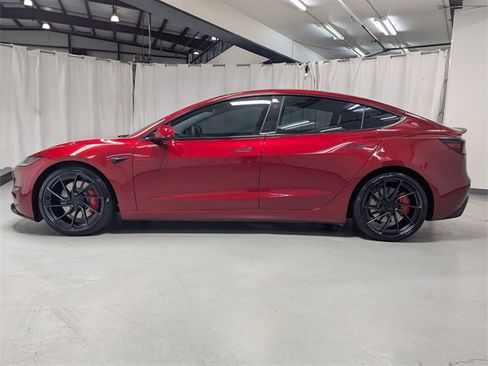 Used 2024 Tesla Model 3 Performance image 23