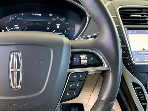 Used 2020 Lincoln Nautilus Reserve w/ Equipment Group 201A AWD/4WD image 25