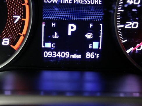 Used 2020 Mitsubishi Eclipse Cross ES image 20