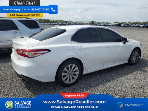 Used 2019 Toyota Camry LE image 4